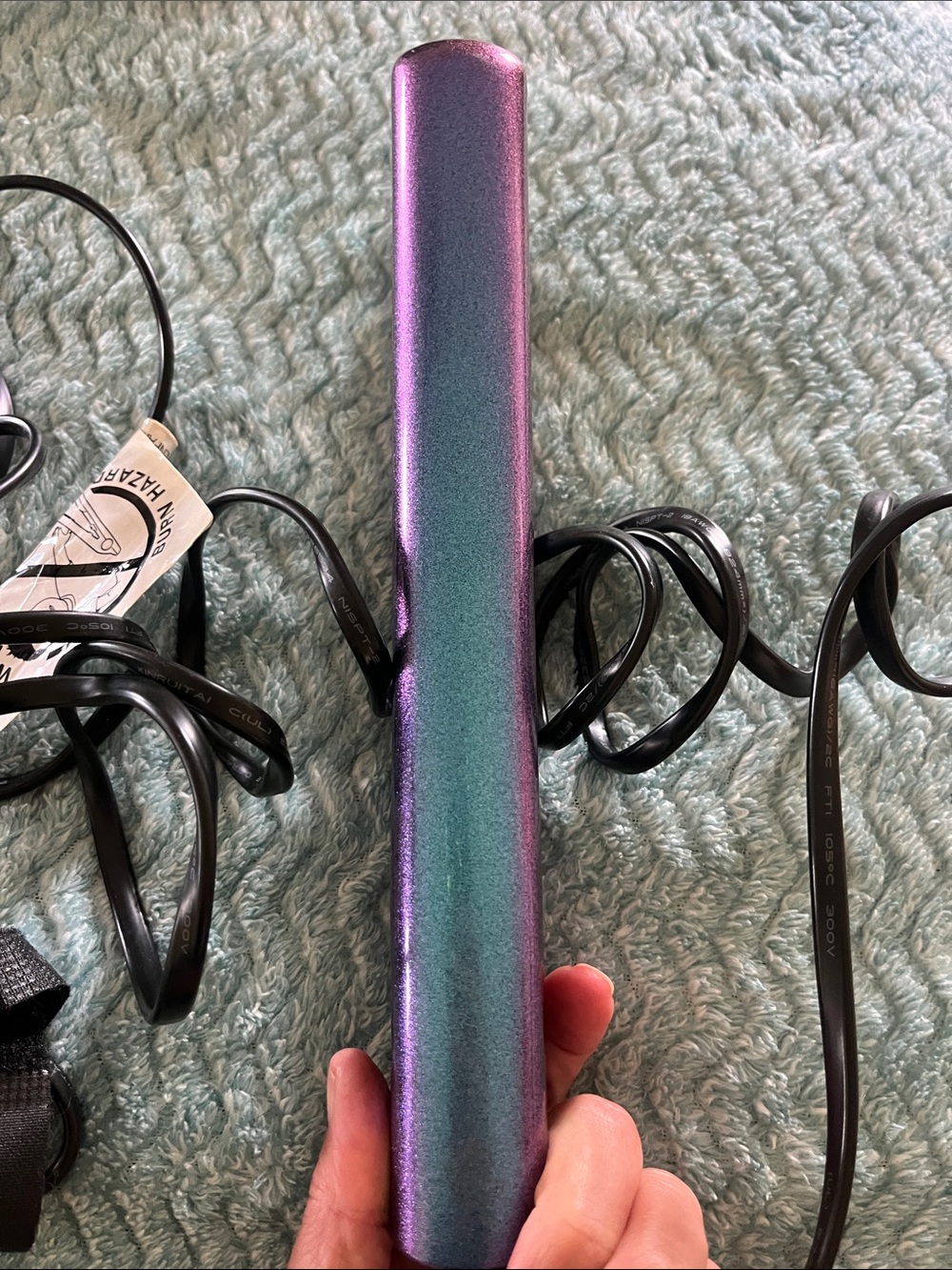 CHI Iridescent Purple-Blue Hair Straightener - Smooth, Fast Styling - Picture 5 of 9
